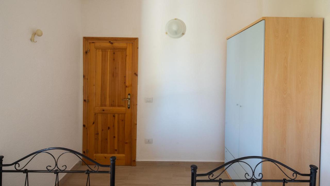 Appartamenti Agrustos Budoni Bagian luar foto